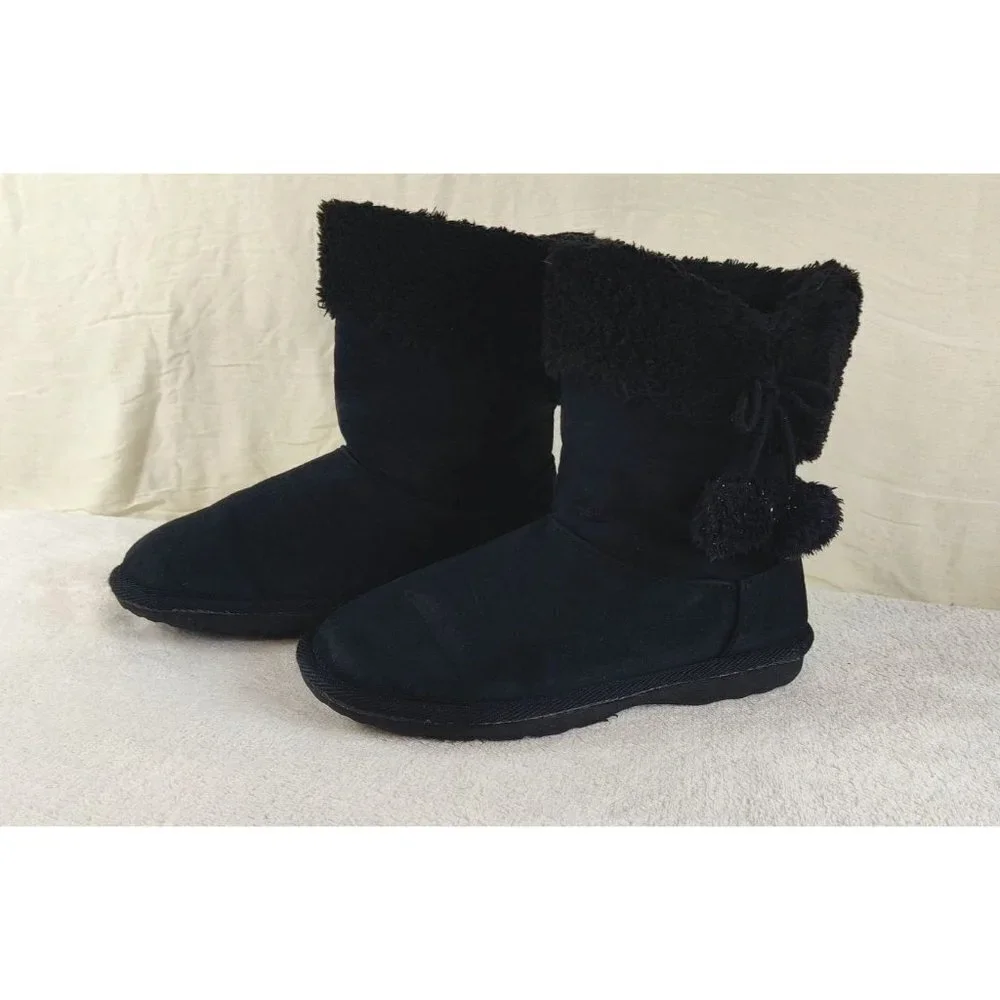 Winter Girls Ankle Books Black Faux Suede Faux Fur Lined Rubber Sole Size 2